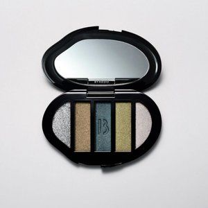 BYREDO METAL BOOTS IN THE SNOW